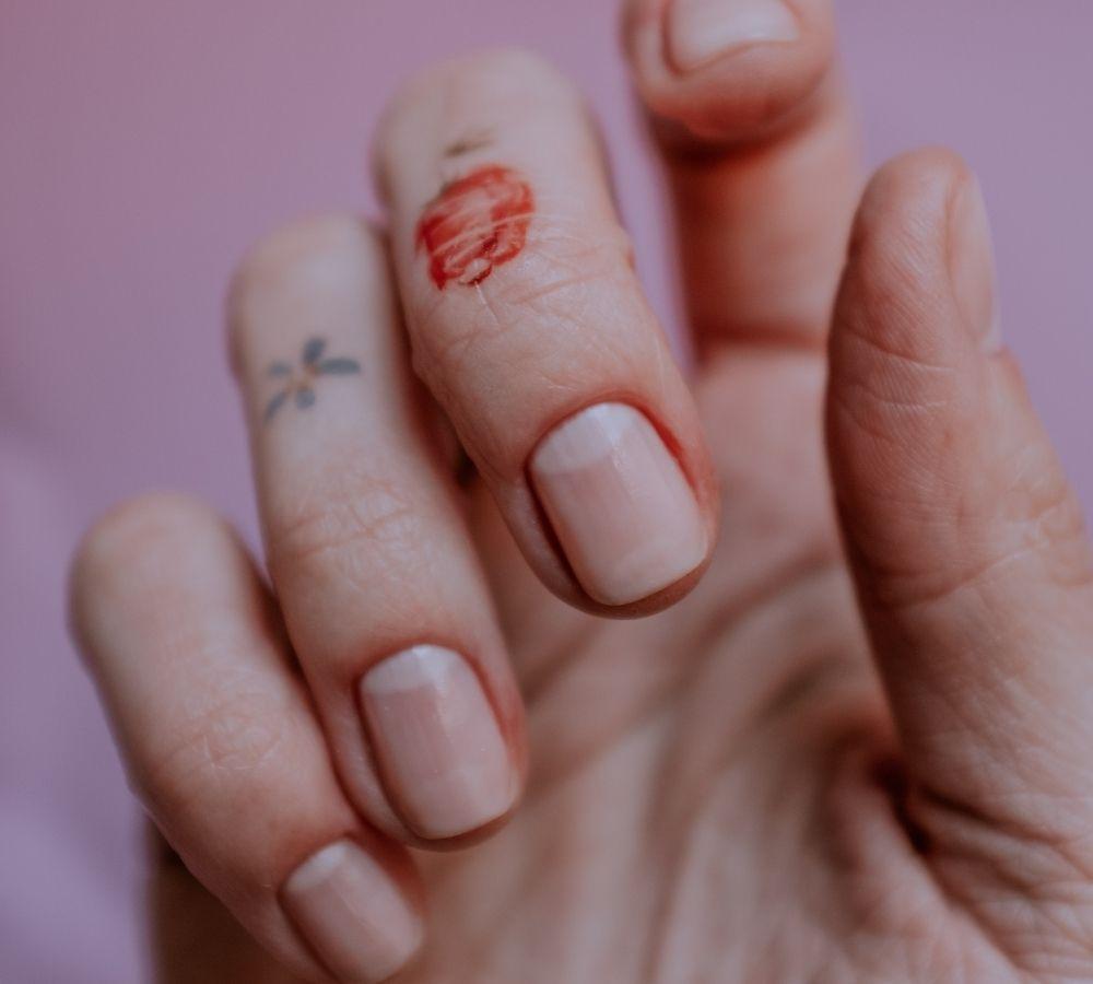 Заболевания ногтей: возможные причины и решения проблем